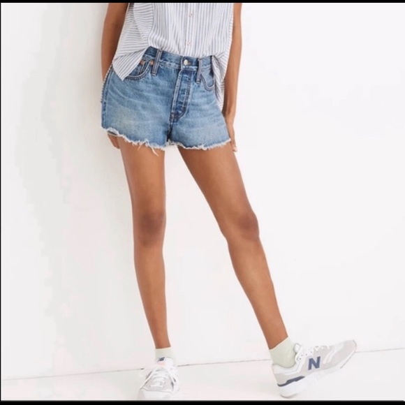 Madewell High Rise Relaxed Denim Shorts Cutoff Light Wash Size 32 - Picture 1 of 6